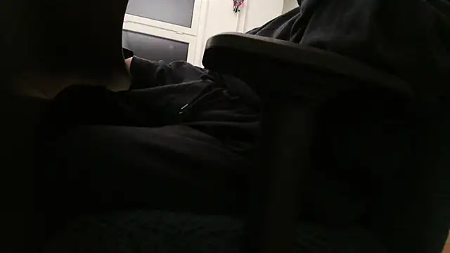 Snapshot of chubbysmallcock@xh chatting on November 22, 2025, 5:56 pm chubbysmallcockxh online show from November 22, 2025, 5:56 pm