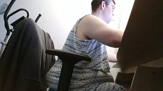 Snapshot of chubbysmallcock@xh chatting on May 30, 2026, 6:13 pm chubbysmallcockxh online show from May 30, 2026, 6:13 pm