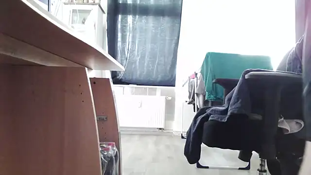 chubbysmallcockxh online show from March 31, 2026, 3:47 pm