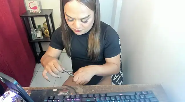 AdriannaCane online show from January 31, 2025, 1:12 pm