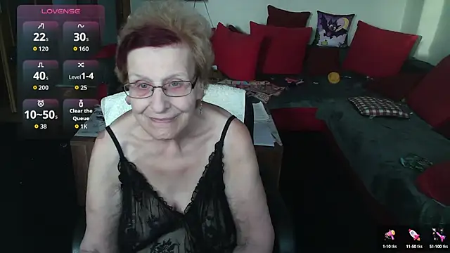 HeisseomaOriginal online show from October 24, 2025, 7:07 am