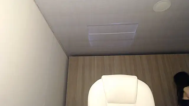 Snapshot of Selene93 chatting on March 8, 2025, 4:17 pm Selene93 online show from March 8, 2025, 4:17 pm