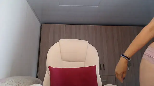 Snapshot of Selene93 chatting on March 15, 2025, 8:10 pm Selene93 online show from March 15, 2025, 8:10 pm