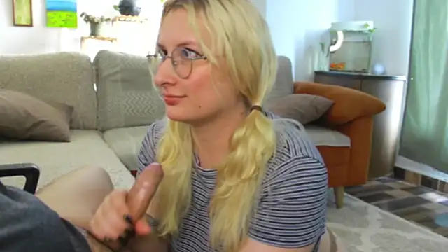 Snapshot of andycherry_secrets_ chatting on May 19, 2026, 3:52 pm andycherry secrets online show from May 19, 2026, 3:52 pm