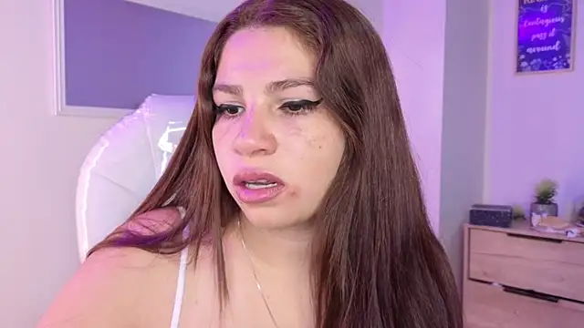 bluee hazell online show from October 26, 2025, 10:15 am