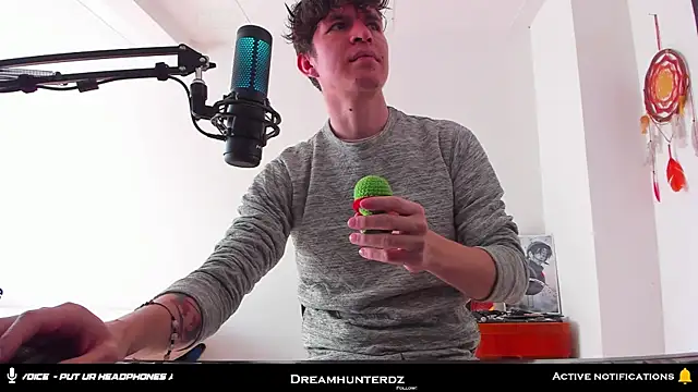 Headhunterdz online show from November 28, 2025, 8:42 pm