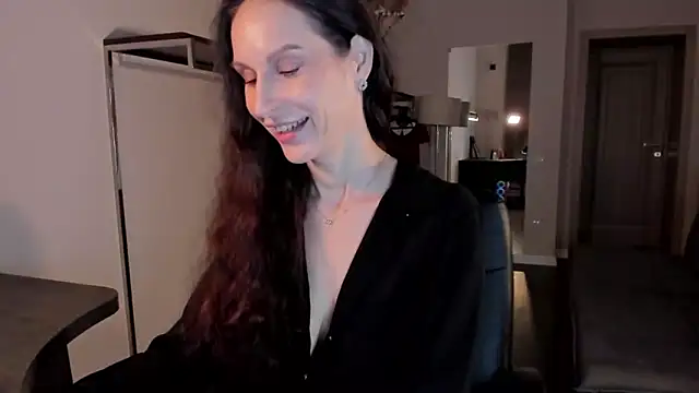 Snapshot of Mila_Anders chatting on December 22, 2025, 5:51 am Mila Anders online show from December 22, 2025, 5:51 am