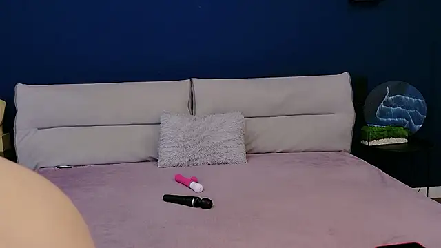 Snapshot of Mila_Anders chatting on January 12, 2026, 5:47 am Mila Anders online show from January 12, 2026, 5:47 am