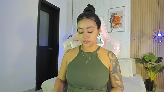 Snapshot of CameronCollins_ chatting on January 16, 2026, 8:02 pm CameronCollins online show from January 16, 2026, 8:02 pm