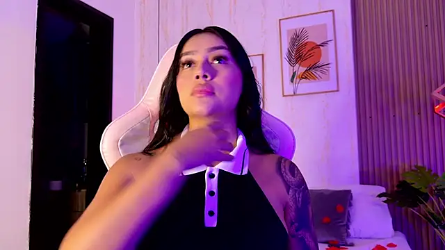 Snapshot of CameronCollins_ chatting on February 14, 2026, 7:36 pm CameronCollins online show from February 14, 2026, 7:36 pm