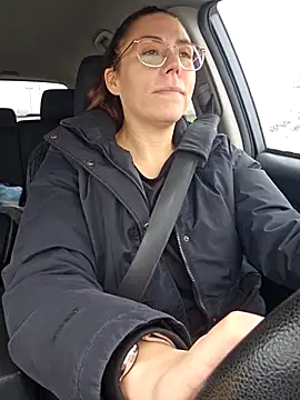 Ellie-L-Elizabeth online show from November 12, 2025, 2:21 pm