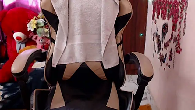 Snapshot of Naughty_Kashish chatting on February 24, 2026, 5:41 am Naughty Kashish online show from February 24, 2026, 5:41 am