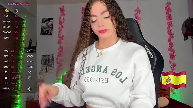 gabrielatafur  online show from November 5, 2025, 5:32 am