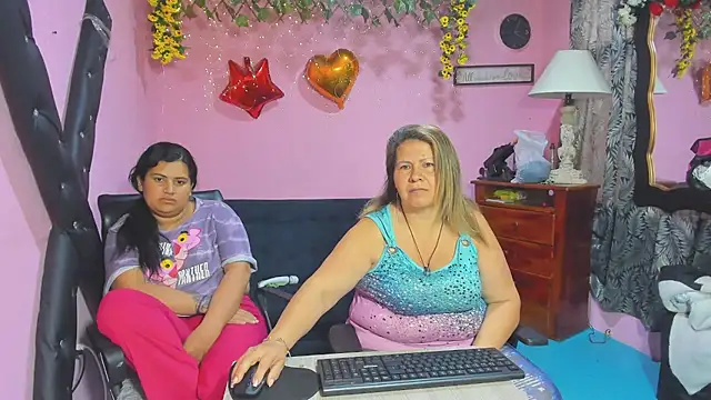 Snapshot of lesbiancuple chatting on February 23, 2026, 12:50 pm lesbiancuple online show from February 23, 2026, 12:50 pm