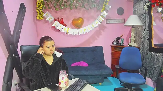 Snapshot of lesbiancuple chatting on March 10, 2026, 11:58 am lesbiancuple online show from March 10, 2026, 11:58 am