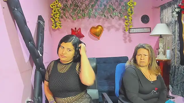 Snapshot of lesbiancuple chatting on February 24, 2026, 12:28 pm lesbiancuple online show from February 24, 2026, 12:28 pm