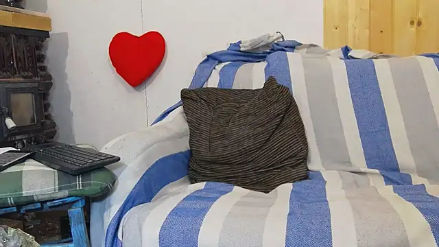 Snapshot of SquirtyMellissaLabia chatting on February 17, 2026, 5:21 pm SquirtyMellissaLabia online show from February 17, 2026, 5:21 pm