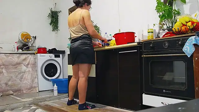 Snapshot of SquirtyMellissaLabia chatting on February 12, 2026, 4:51 pm SquirtyMellissaLabia online show from February 12, 2026, 4:51 pm