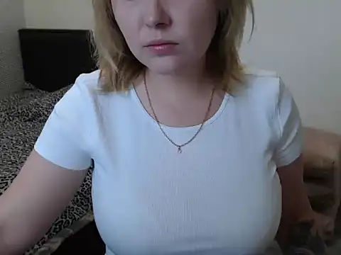 Snapshot of leeilawow chatting on May 27, 2026, 6:43 am leeilawow online show from May 27, 2026, 6:43 am