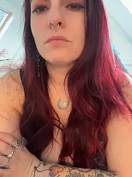 Snapshot of LunaMoongirl chatting on January 11, 2026, 9:05 am LunaMoongirl online show from January 11, 2026, 9:05 am