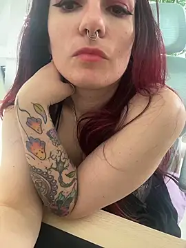 Snapshot of LunaMoongirl chatting on March 12, 2026, 1:26 pm LunaMoongirl online show from March 12, 2026, 1:26 pm