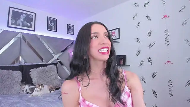 im jessica cherry  online show from January 31, 2025, 1:22 am