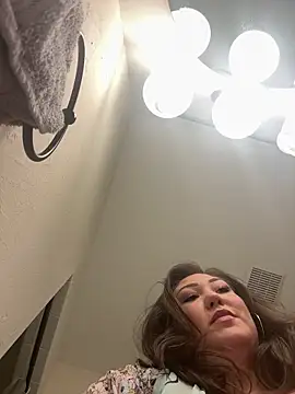 Snapshot of RosieDixx chatting on October 4, 2025, 3:19 am RosieDixx online show from October 4, 2025, 3:19 am