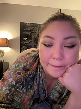 Snapshot of RosieDixx chatting on February 16, 2025, 9:49 pm RosieDixx online show from February 16, 2025, 9:49 pm