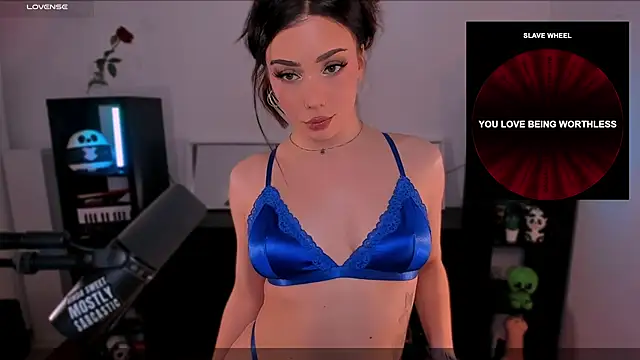 Snapshot of SofiRusselle chatting on January 10, 2026, 7:31 pm SofiRusselle online show from January 10, 2026, 7:31 pm