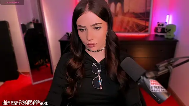 Snapshot of SofiRusselle chatting on March 19, 2026, 5:57 pm SofiRusselle online show from March 19, 2026, 5:57 pm