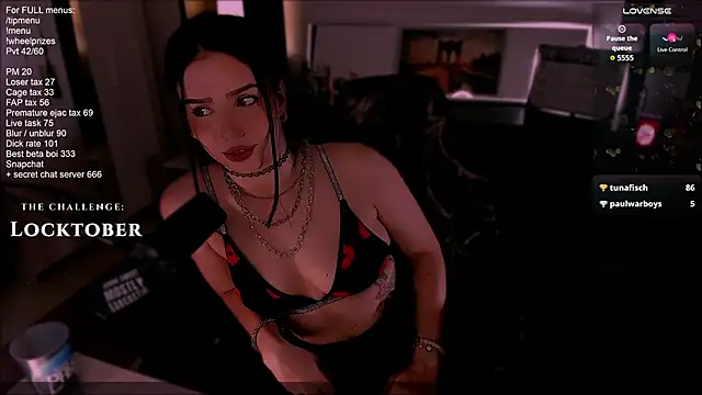 Snapshot of SofiRusselle chatting on October 4, 2025, 3:46 pm SofiRusselle online show from October 4, 2025, 3:46 pm