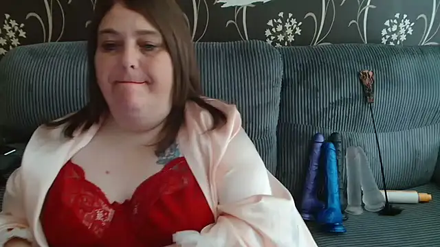 HouseWifeWhore Milf online show from September 19, 2025, 12:53 pm