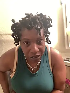 markquanna online show from April 4, 2026, 9:43 pm