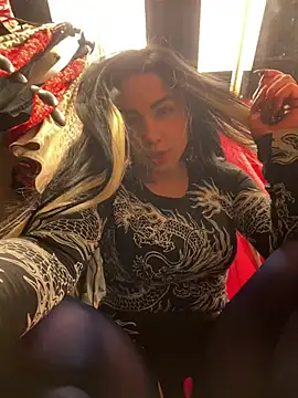 CrazzyChicks online show from February 12, 2025, 7:55 am