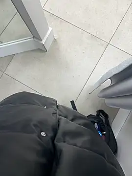 CrazzyChicks online show from March 6, 2026, 7:36 am