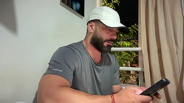 romeolovedark online show from April 4, 2026, 1:34 am