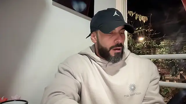 Snapshot of romeolovedark chatting on November 7, 2025, 4:39 am romeolovedark online show from November 7, 2025, 4:39 am