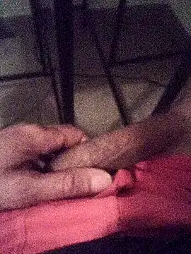 Invisiblesqz online show from January 18, 2026, 12:47 am