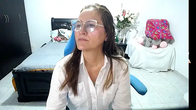 Snapshot of Xiimen chatting on October 1, 2025, 9:29 pm Xiimen online show from October 1, 2025, 9:29 pm