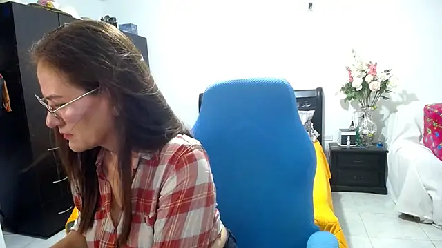 Snapshot of Xiimen chatting on October 31, 2025, 12:07 am Xiimen online show from October 31, 2025, 12:07 am