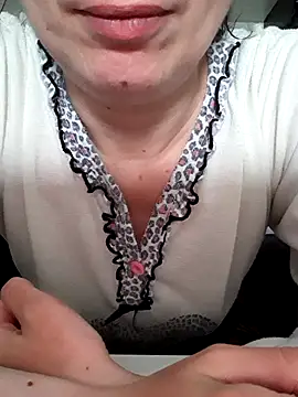 Moi Lina online show from September 23, 2025, 11:28 am