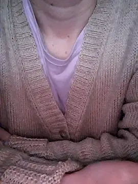 Moi Lina online show from November 16, 2025, 1:27 pm