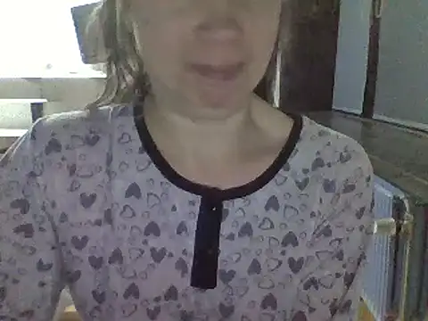 Moi Lina online show from October 13, 2025, 11:38 pm