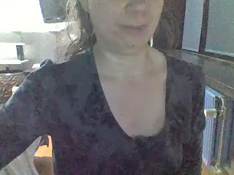 Moi Lina online show from October 5, 2025, 10:11 pm