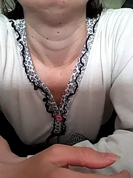 Moi Lina online show from September 9, 2025, 11:19 am