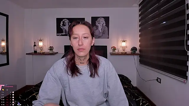 Mariana Joness online show from October 11, 2025, 2:12 am