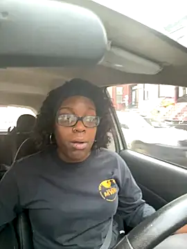 ChocolateBuns101 online show from December 3, 2024, 12:55 pm