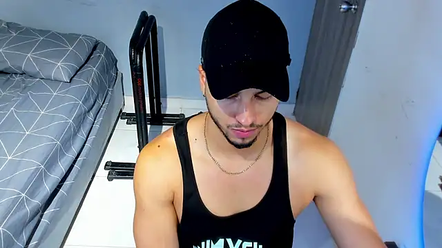 Kris Khalifa69 online show from April 2, 2026, 11:11 pm