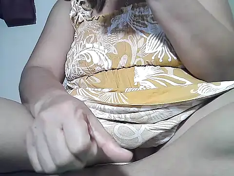 Snapshot of CarelineJoy chatting on October 8, 2025, 7:32 am CarelineJoy online show from October 8, 2025, 7:32 am