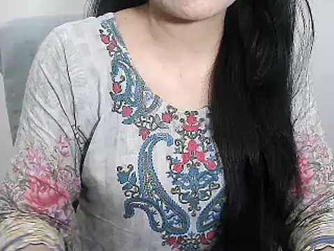 Chanchal--Navya online show from November 3, 2025, 5:56 am